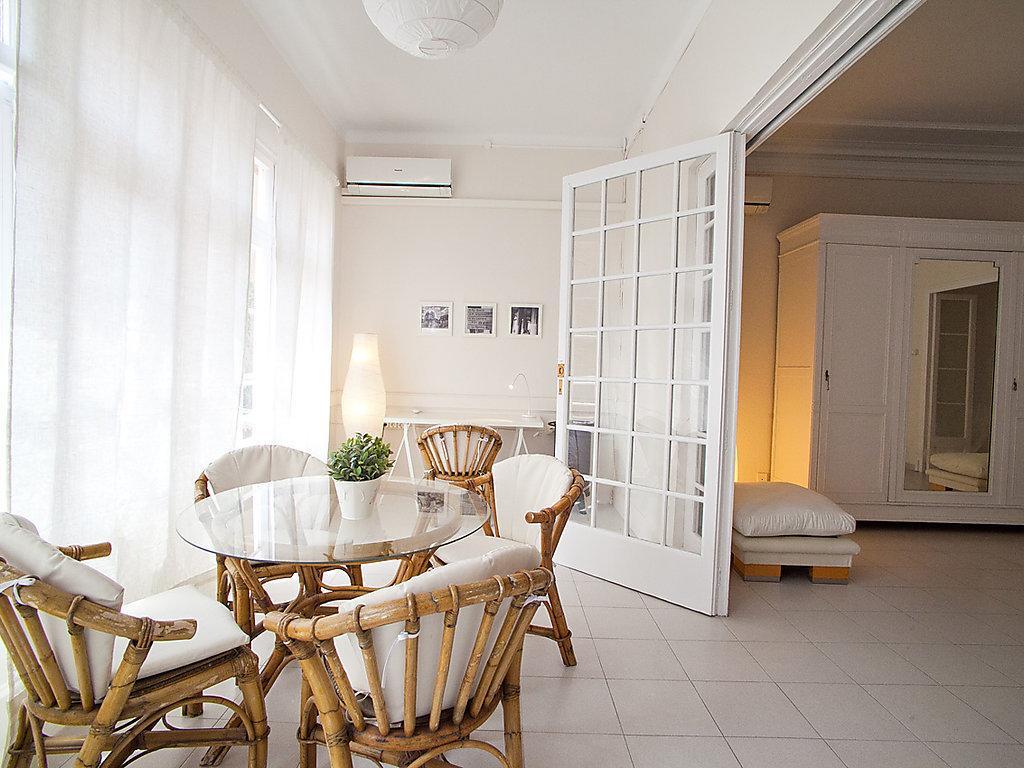 Apartment Sants-Les Corts Galileu By Interhome Barcelona Bilik gambar