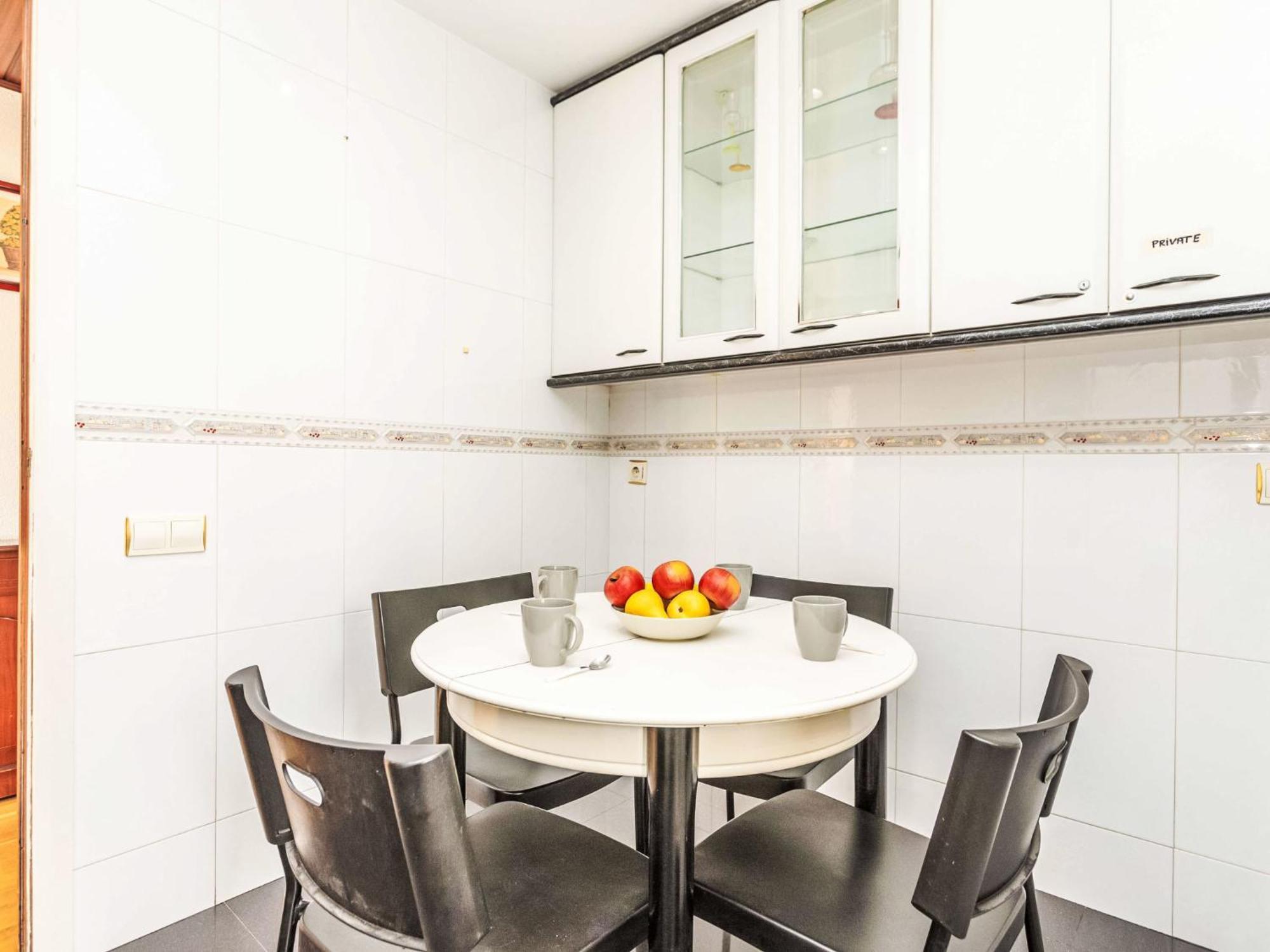 Apartment Sants-Les Corts Galileu By Interhome Barcelona Luaran gambar