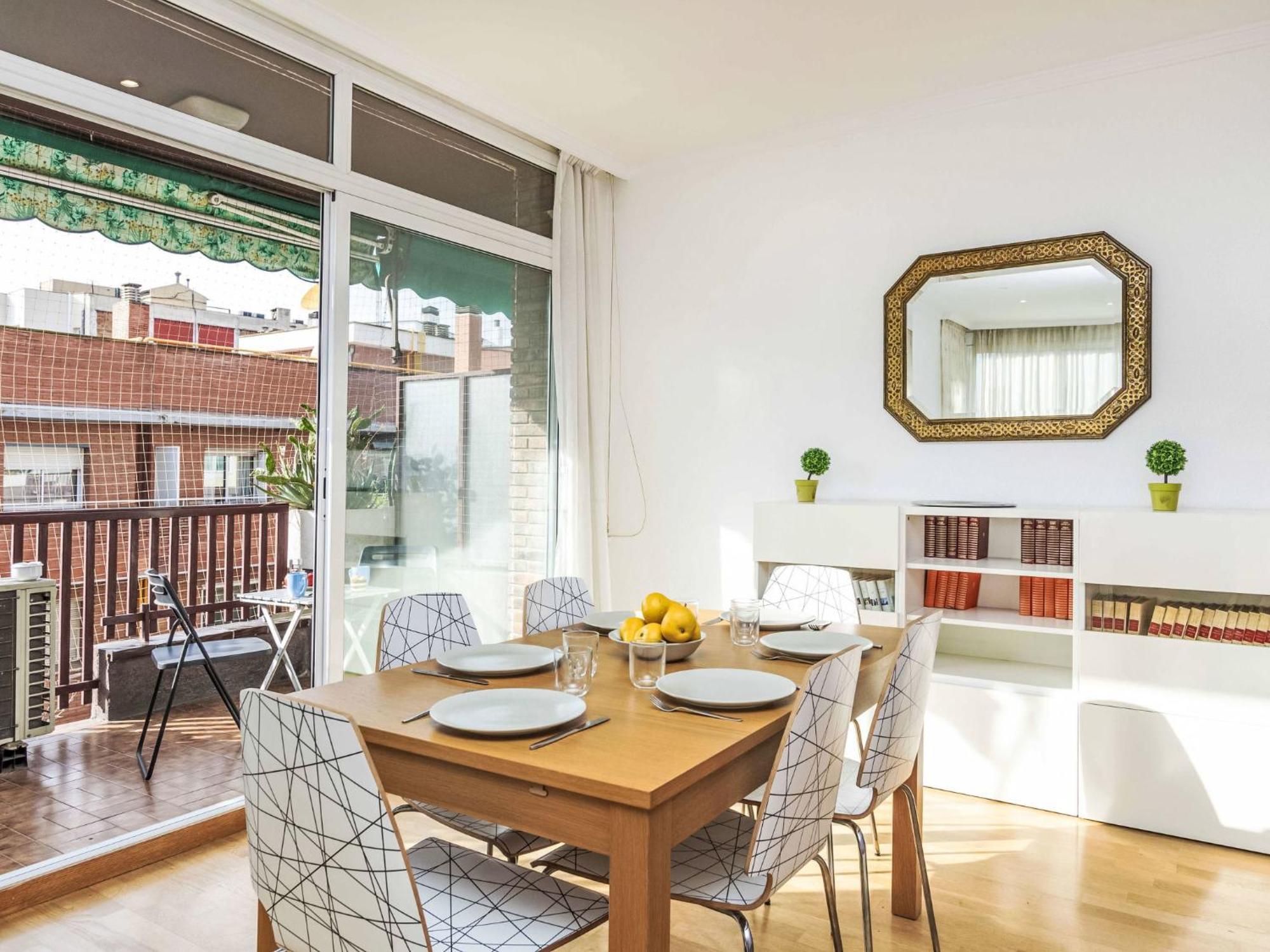 Apartment Sants-Les Corts Galileu By Interhome Barcelona Luaran gambar