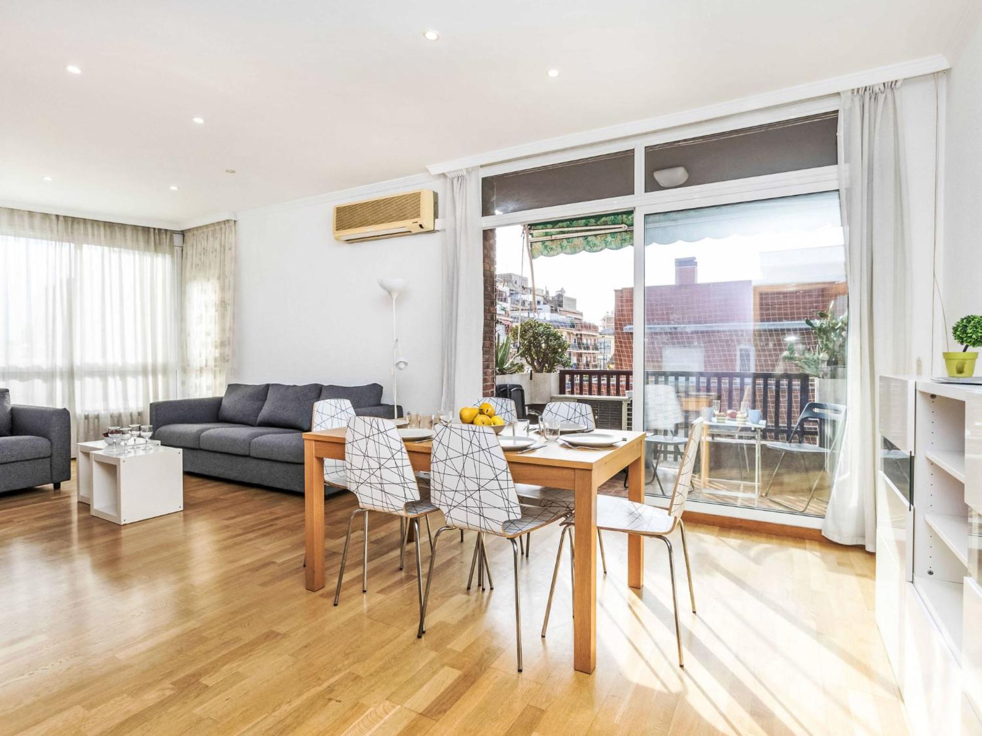 Apartment Sants-Les Corts Galileu By Interhome Barcelona Luaran gambar